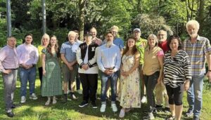 Auf dem Foto ist ein Teil der DirektkandidatInnen des BSW vom Kreis Soest